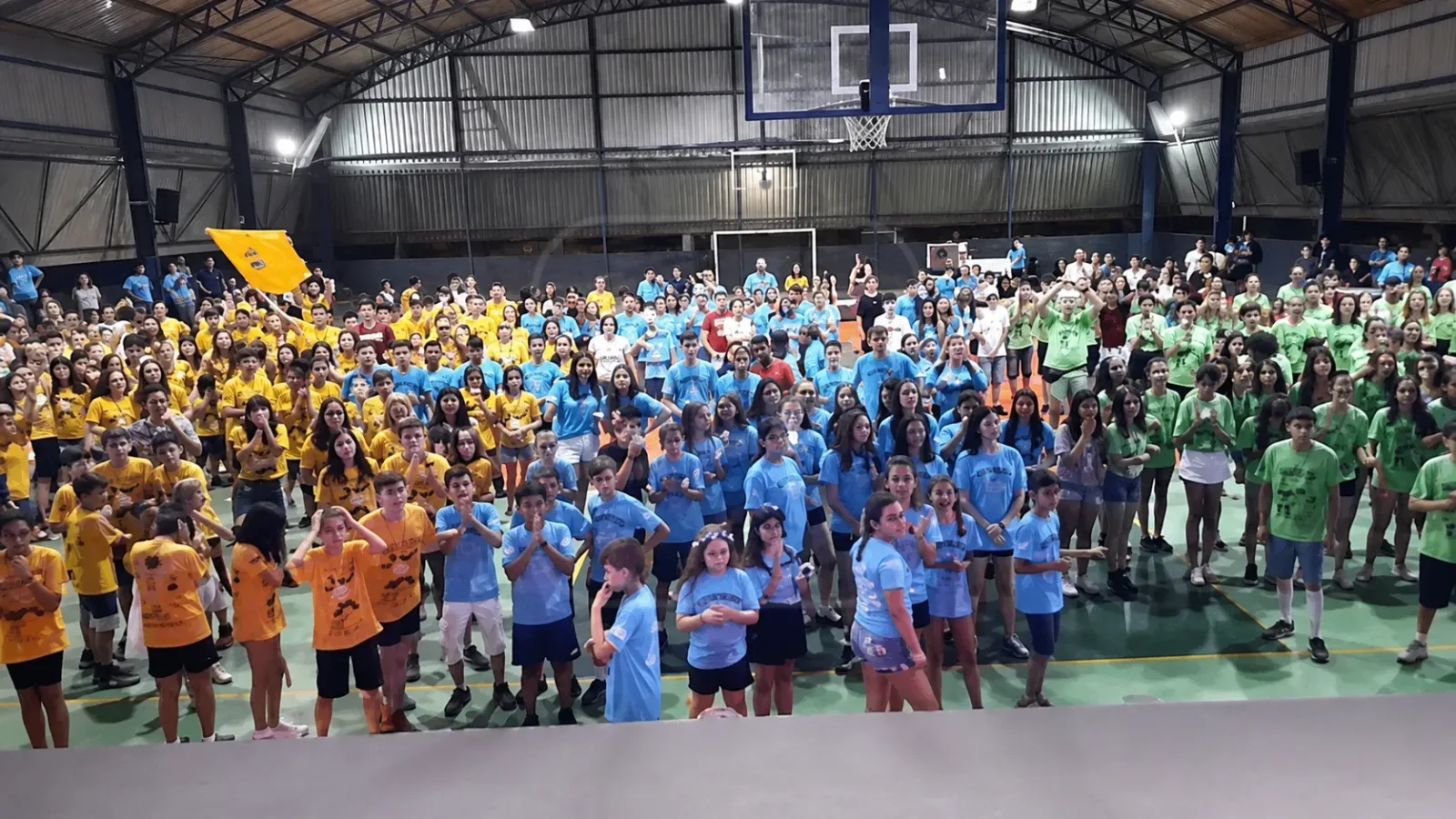 Gincana COOPERELP une esporte, cultura e solidariedade
