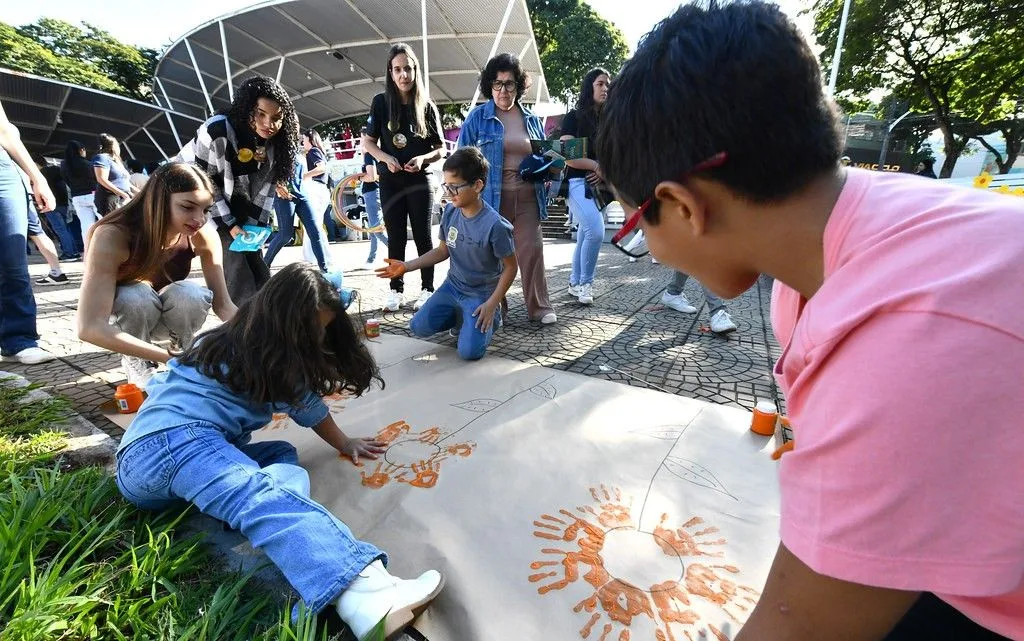 Dia de Fazer o Bem da Lwart tem arrecadação de leite, festa e corrida