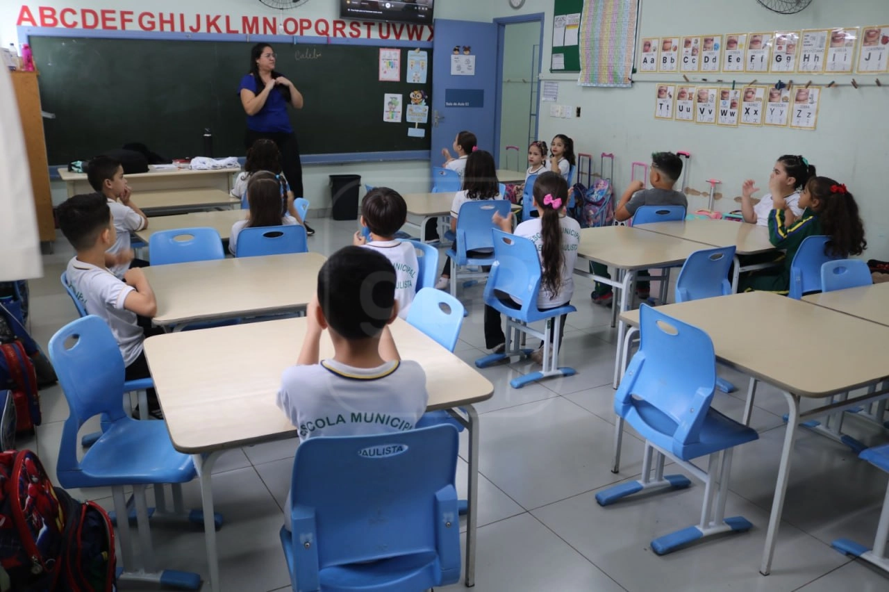 Escolas municipais começam a ser climatizadas