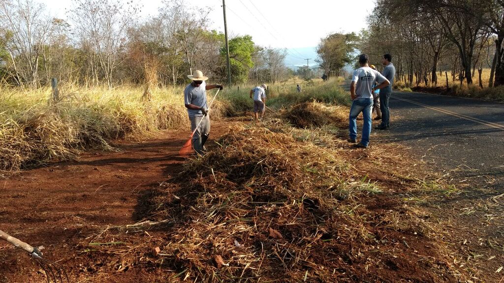 Bombeiros e MP analisam construção de aceiro para proteger Jardim Ubirama